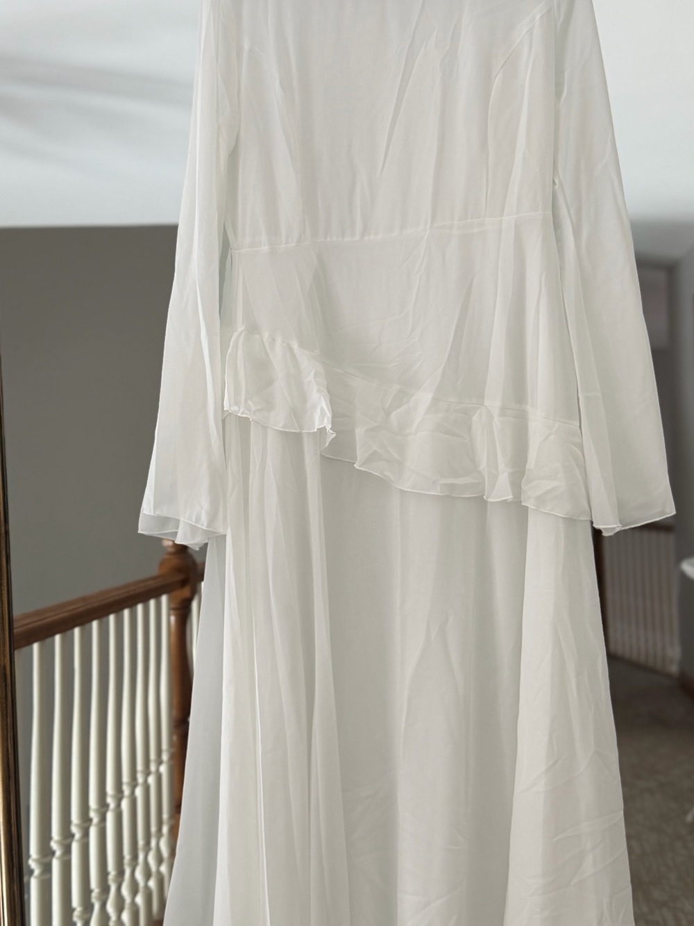 Elegant White Long Sleeve Maxi Dress